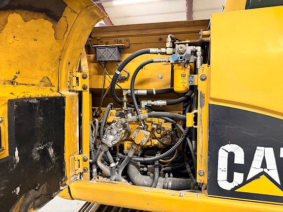 Cat 312 C 18 of 24