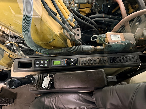 Cat 312 C 23 of 24