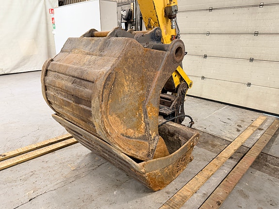 Cat 312 C 8 of 24