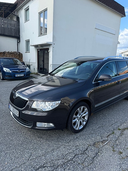 Skoda Superb 5 of 15