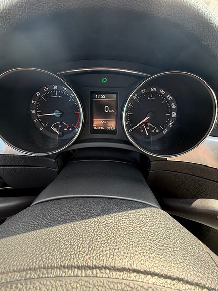 Skoda Superb 12 of 15