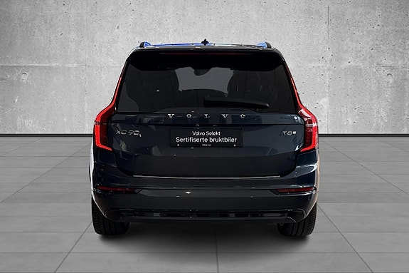 Volvo XC90 3 of 18