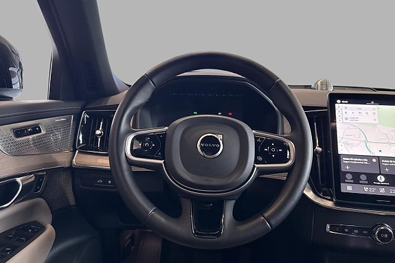 Volvo XC90 6 of 18