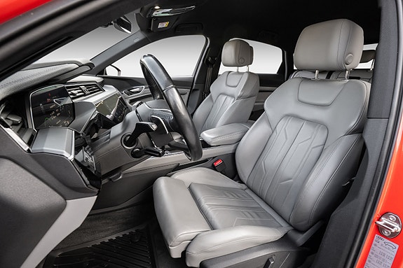 Audi e-tron Sportback 8 of 30