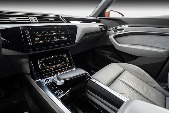 Audi e-tron Sportback 19 of 30