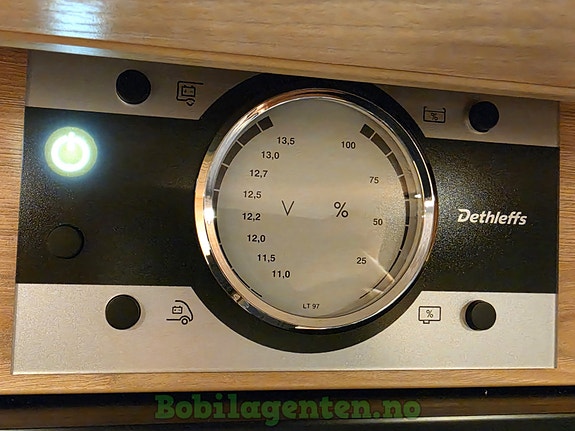 Dethleffs T6815 Just Go | Automat / El. Senkeseng / Langsgående Enkle senger / Stor garasje / TV / Markise / Ryggekamera / Sykkelstativ +++ 23 of 30