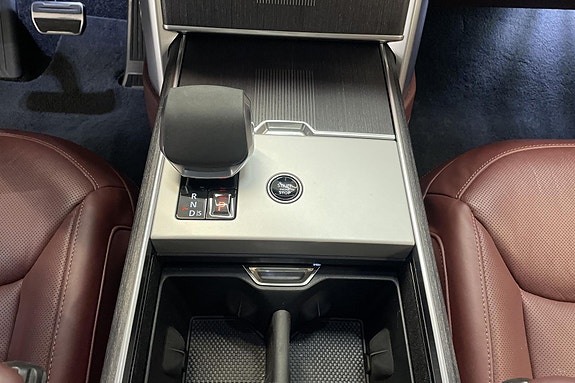 Land Rover Range Rover 10 of 21