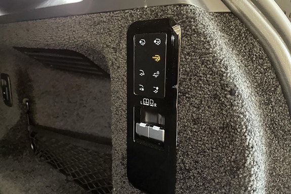 Land Rover Range Rover 18 of 21