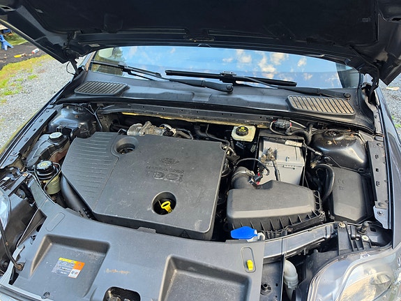 Ford Mondeo 14 of 15