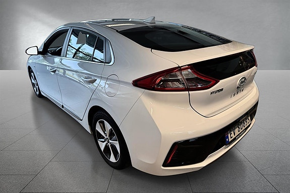 Hyundai IONIQ 4 of 15