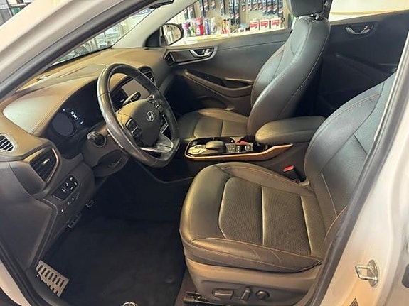 Hyundai IONIQ 7 of 15