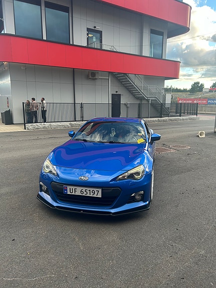Subaru BRZ 6 of 8
