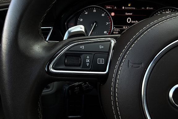 Audi S8 16 of 30