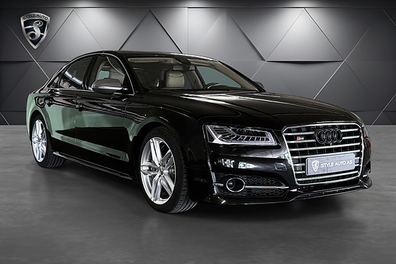 Audi S8 3 of 30