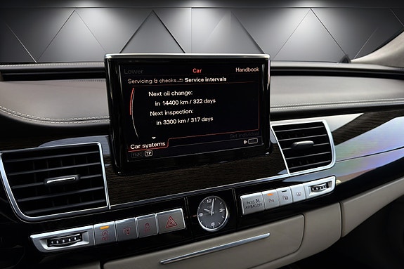 Audi S8 21 of 30