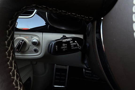 Audi S8 18 of 30