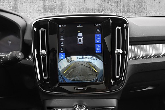 Volvo XC40 28 of 30