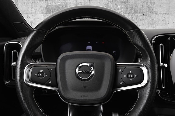 Volvo XC40 20 of 30