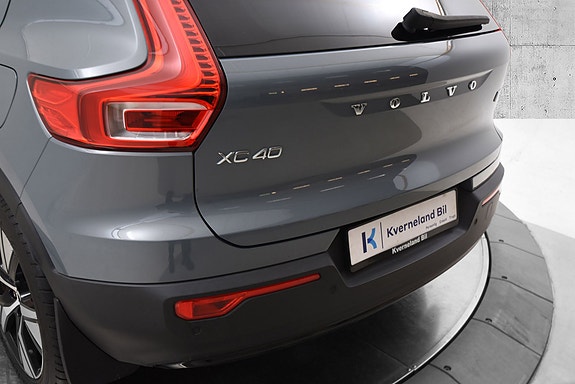 Volvo XC40 5 of 30