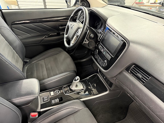 Mitsubishi Outlander 23 of 30
