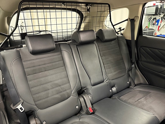 Mitsubishi Outlander 28 of 30