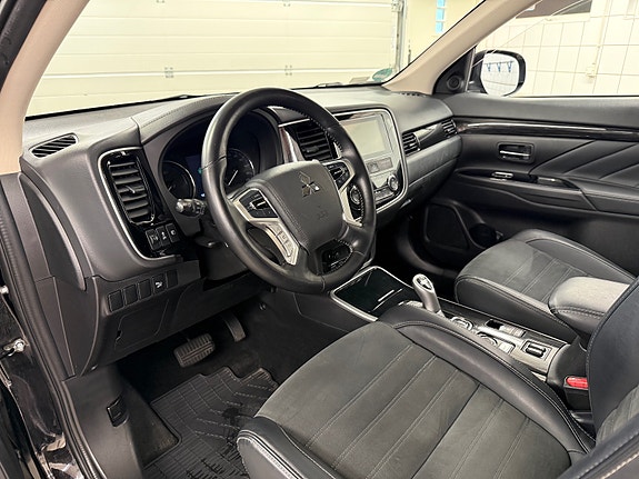 Mitsubishi Outlander 20 of 30