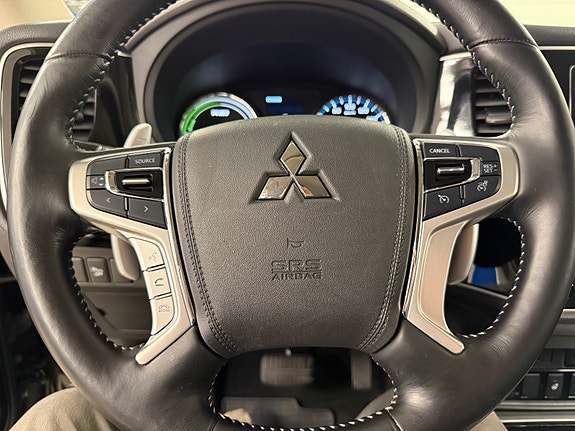 Mitsubishi Outlander 12 of 30