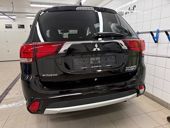 Mitsubishi Outlander 6 of 30