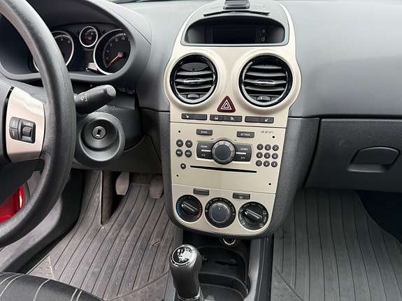 Opel Corsa 8 of 11