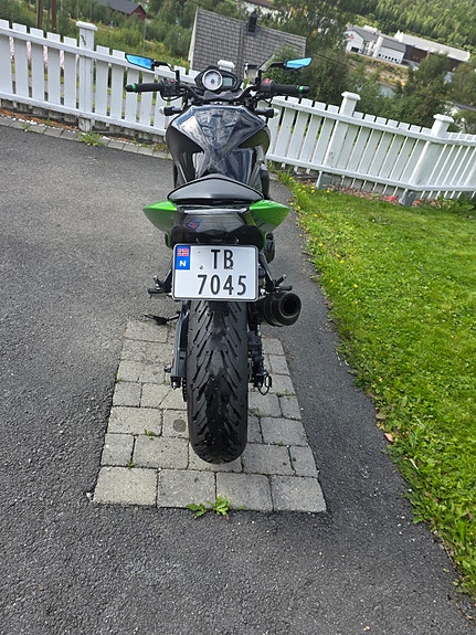 Kawasaki Z 750 4 of 14