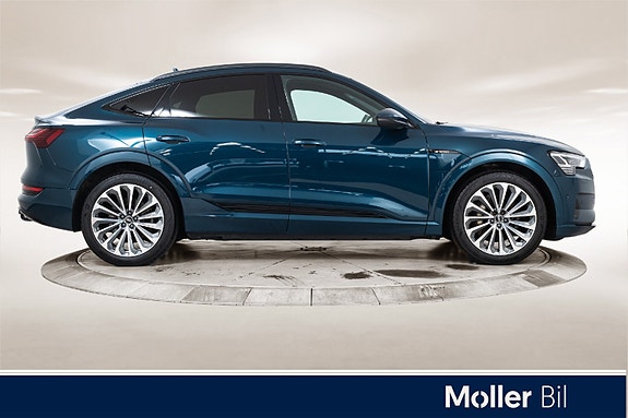 Audi e-tron Sportback 6 of 24