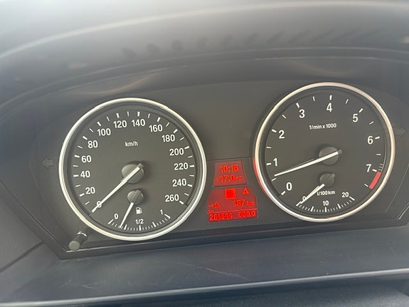BMW 525i 29 of 30
