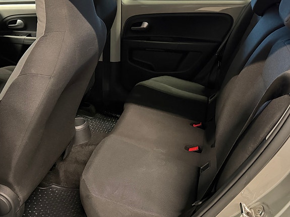 Volkswagen UP! 7 of 13