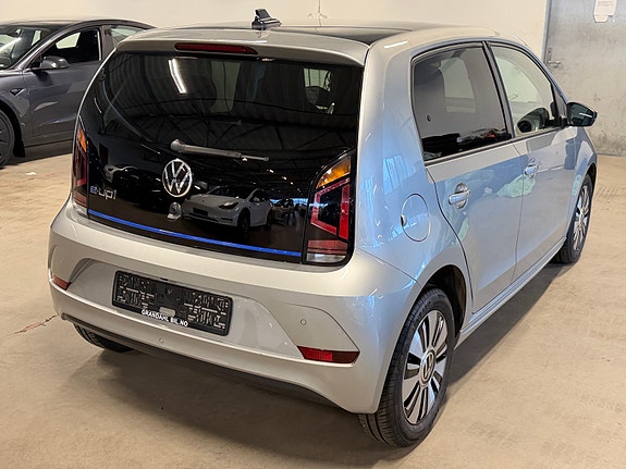 Volkswagen UP! 4 of 13