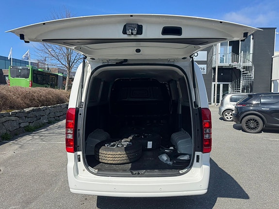 JAC M3EV 8 of 23