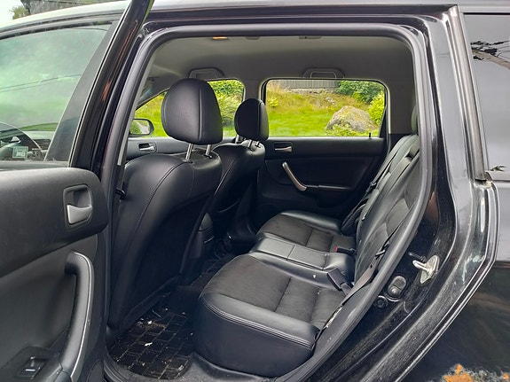 Honda Accord 8 of 12