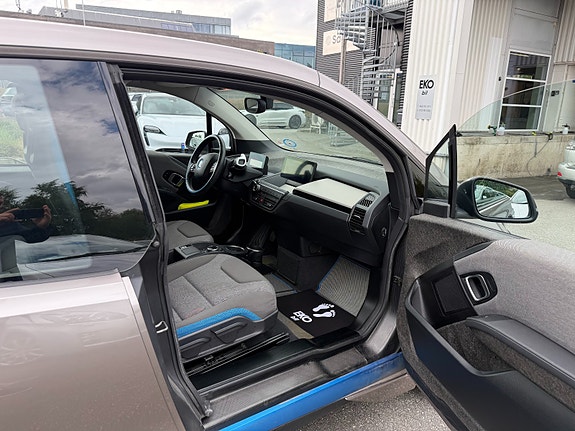 BMW i3 30 of 30