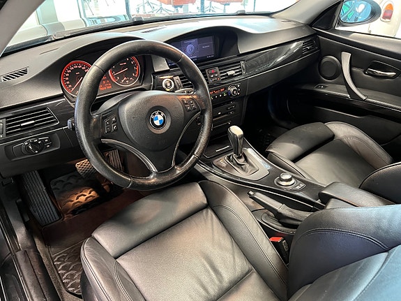 BMW 325i 10 of 13