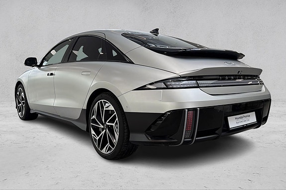 Hyundai Ioniq 6 3 of 30