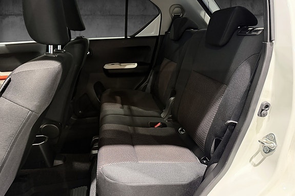 Suzuki Ignis 17 of 23