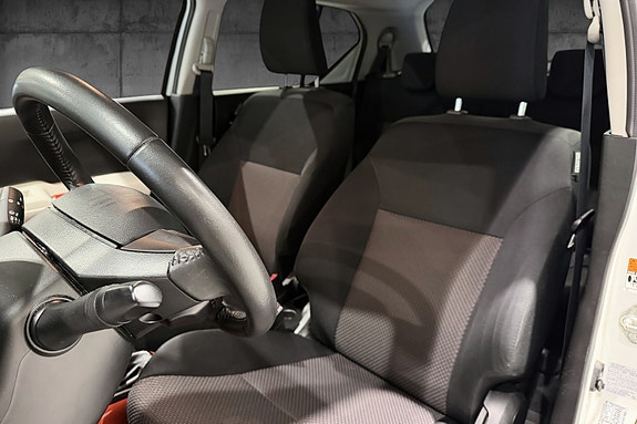 Suzuki Ignis 9 of 23