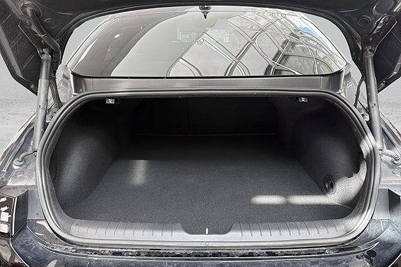 Hyundai Ioniq 6 18 of 30