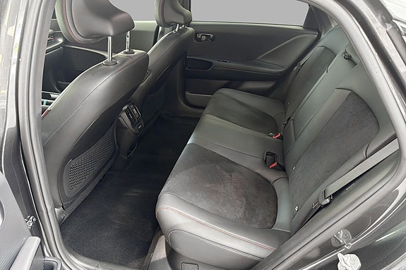 Hyundai Ioniq 6 17 of 30