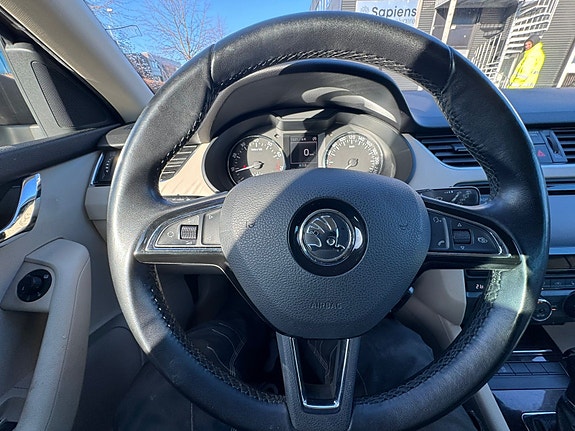 Skoda Octavia 11 of 25