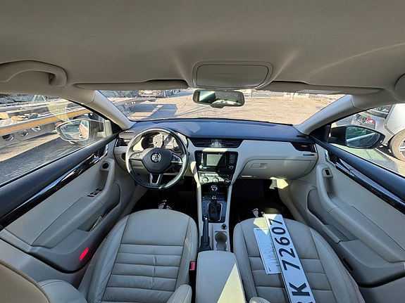Skoda Octavia 16 of 25