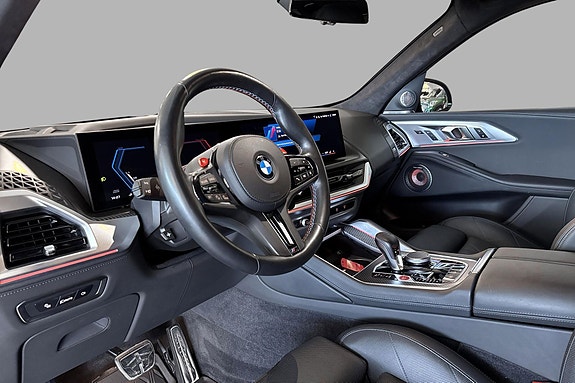 BMW XM 8 of 30