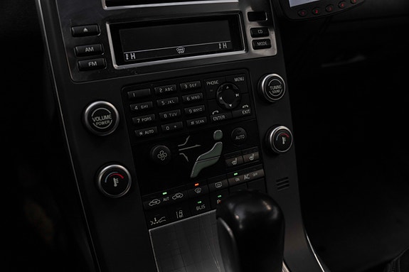 Volvo XC70 22 of 24