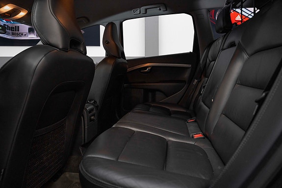 Volvo XC70 16 of 24