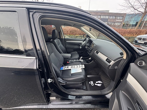 Mitsubishi Outlander 19 of 30