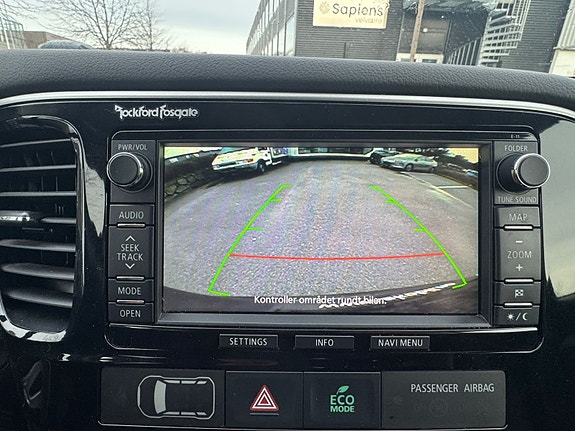 Mitsubishi Outlander 18 of 30